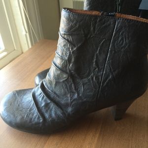 New Gentle Souls Osanna Booties Size 9 women's